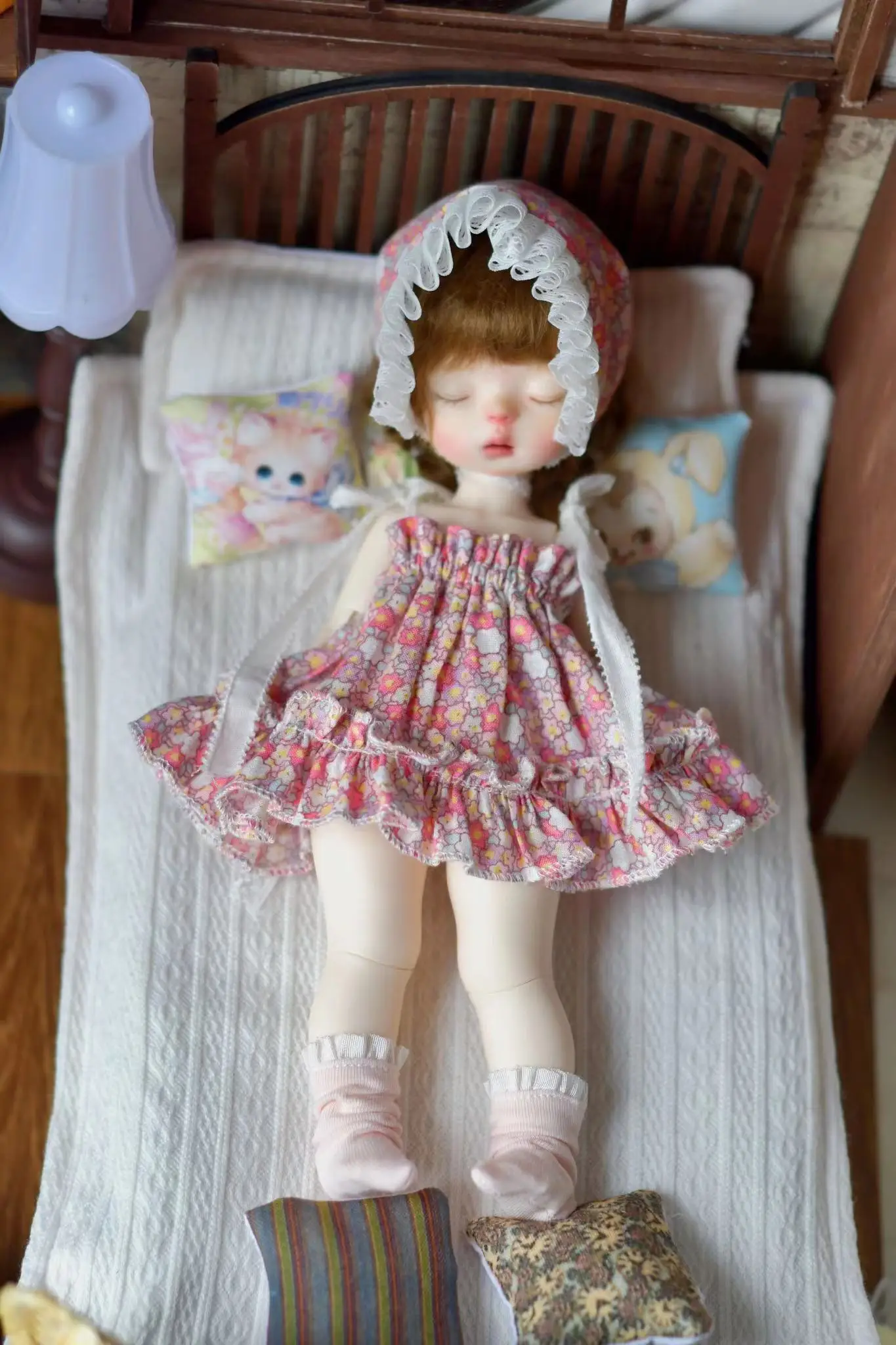 Облекло за кукли BJD подходящ за 1/6 размер скъпа стоп-моушън облекло сънливи пола на подтяжках сладък цветен костюм и аксесоари за кукли (3 точки) Изображение 0